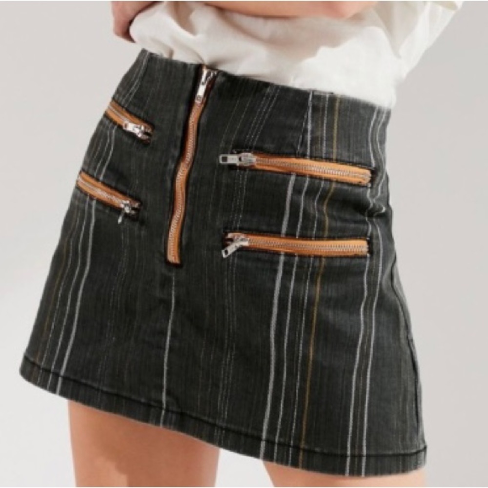 Urban Outfitters Zippered Denim Skirt NWT As Seen On Riverdale!
